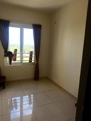 Room in 2.5 BHK Apartment at Provident Capella, Whitefield – for Rent