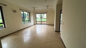 Room in 2 BHK Apartment at Unitech Fresco, Sector 50 – for Rent
