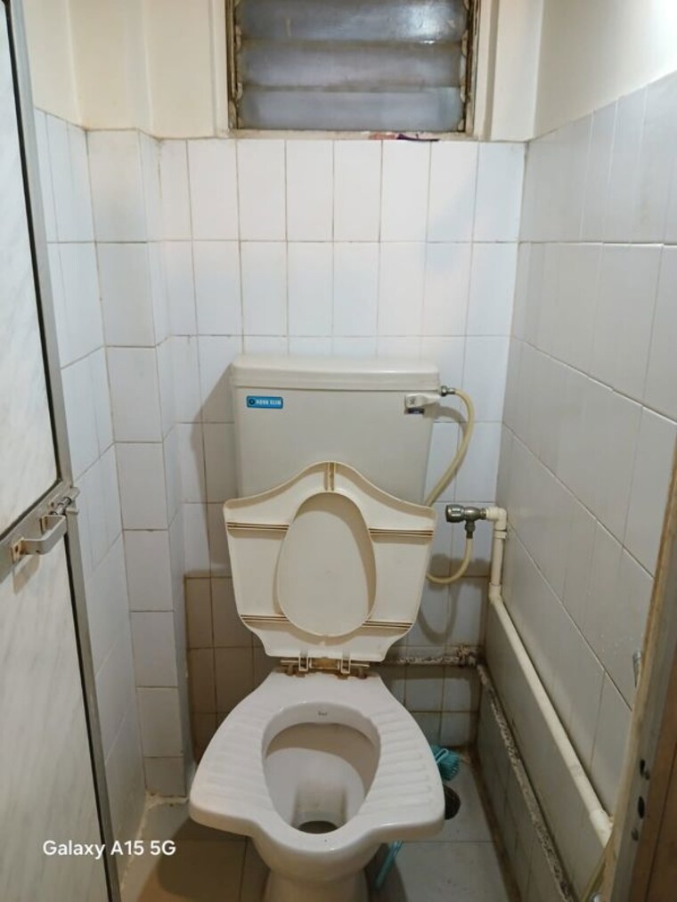 Bathroom, shree-krishna-heights-malad 2 Bedroom 970 Sq.Ft. Apartment In Malad East Mumbai 10649179