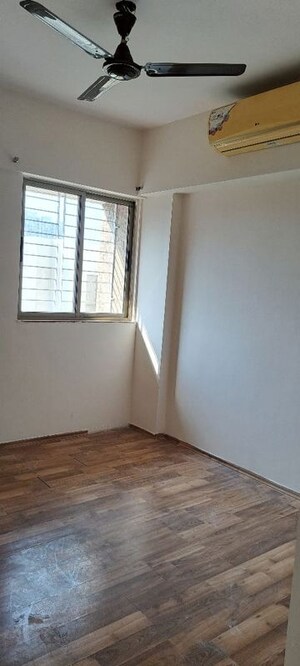 Room in 2 BHK Apartment at Lodha Casa Rio Gold, Dombivli East – for Rent