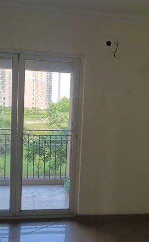 Room in 3 BHK Apartment at ATS Golf Meadows, Central Derabassi – for Rent