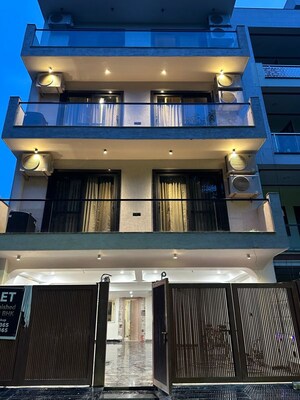 1 BHK Builder Floor – Exterior View View at Sector 43 - for Rent