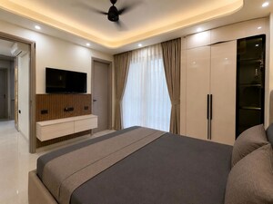 Bedroom in 1 BHK Builder Floor at Sector 43 – for Rent
