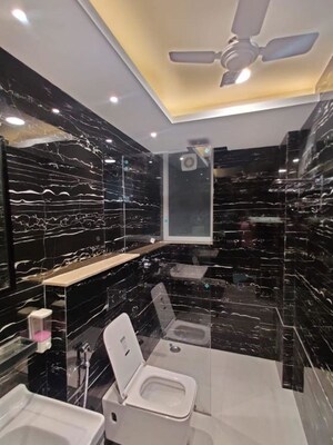 Staircase in 4 BHK Builder Floor at Vipul World Floors, Sector 48 – for Rent