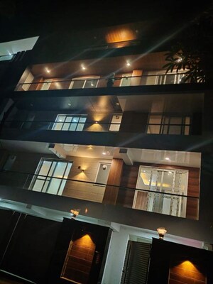 Kitchen in 4 BHK Builder Floor at Vipul World Floors, Sector 48 – for Rent