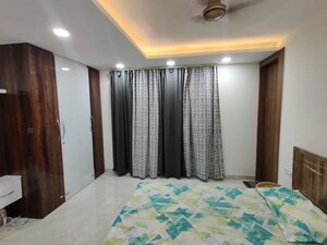 Bedroom in 4 BHK Builder Floor at Vipul World Floors, Sector 48 – for Rent