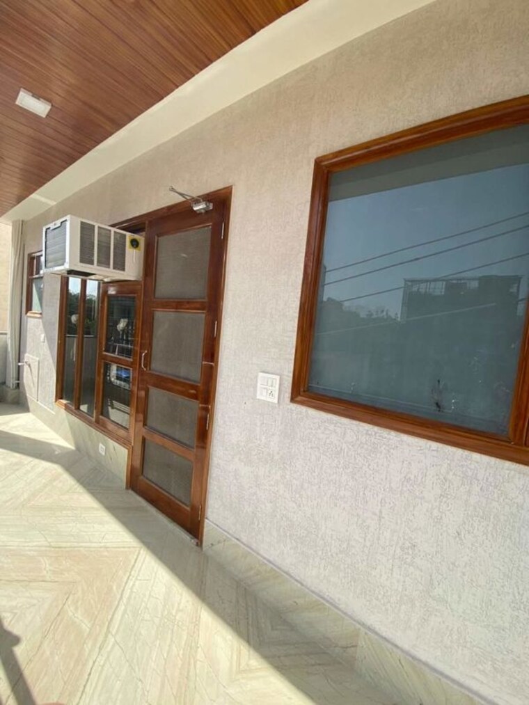 Room, sushant lok i 2 Bedroom 1100 Sq.Ft. Builder Floor In Sushant Lok I Gurgaon 10649353