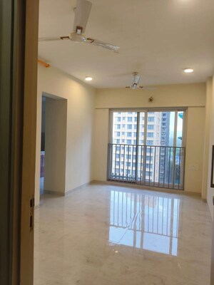 1 BHK Apartment For Rent in Swastik Platinum Apartment, Vikhroli East