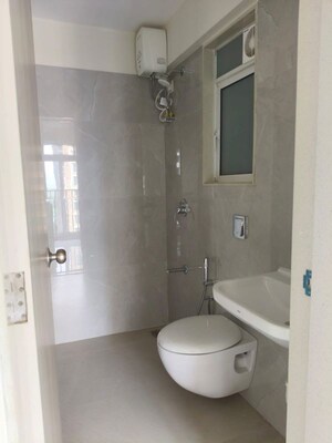 Bathroom in 1 BHK Apartment at Swastik Platinum Apartment, Vikhroli East – for Rent