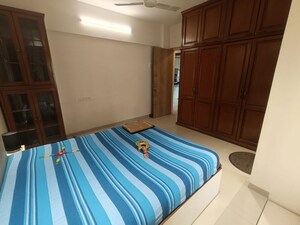 Bedroom in 3 BHK Apartment at Shree Krishna Heights Malad, Malad East – for Rent