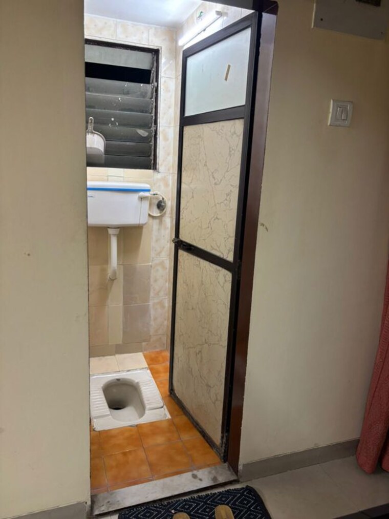 Bathroom, rutu-estate 1 Bedroom 350 Sq.Ft. Apartment In Brahmand Thane 10649388