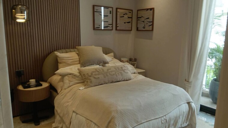 Bedroom, paras-the-florett-enqlave 3 Bedroom 1750 Sq.Ft. Apartment In Sector 59 Gurgaon 10649394