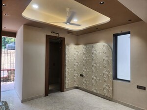 Room in 3 BHK Builder Floor at Sushant Lok I – for Sale