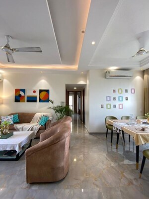 Washroom in 3 BHK Apartment at Unitech Fresco, Sector 50 – for Rent