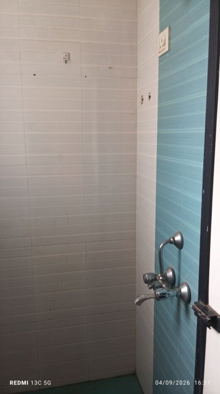 Bathroom, tejas-kritika 1 Bedroom 600 Sq.Ft. Apartment In Ulwe Navi Mumbai 10649422