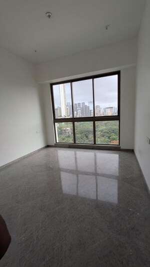 Room in 2 BHK Apartment at Prestige Jasdan Classic, Mahalaxmi – for Sale