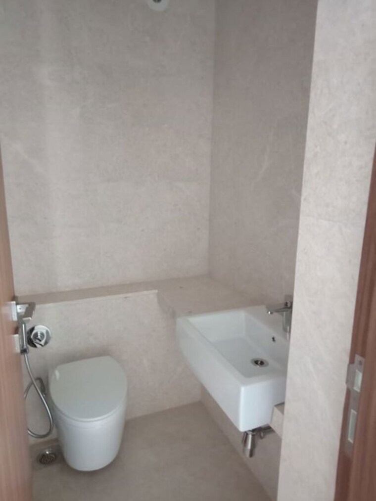 Bathroom, sheth-auris-serenity-tower-1 3 Bedroom 2000 Sq.Ft. Apartment In Malad West Mumbai 10649437