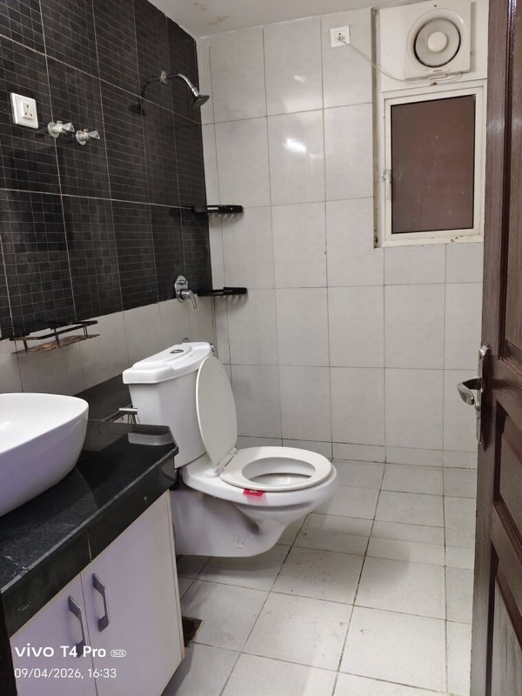 Bathroom, lotus-panache 3.5 Bedroom 2150 Sq.Ft. Apartment In Sector 110 Noida 10649410