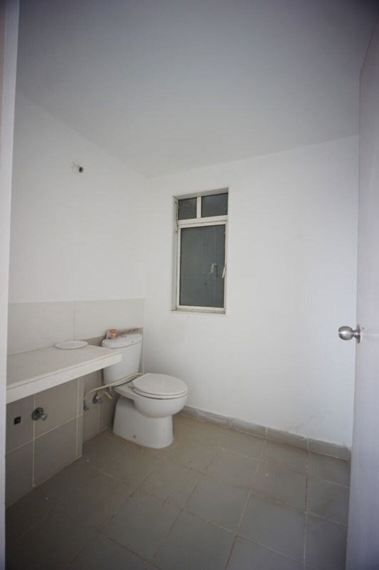 Bathroom, marvel-albero 4 Bedroom 3440 Sq.Ft. Penthouse In Kondhwa Pune 10649442