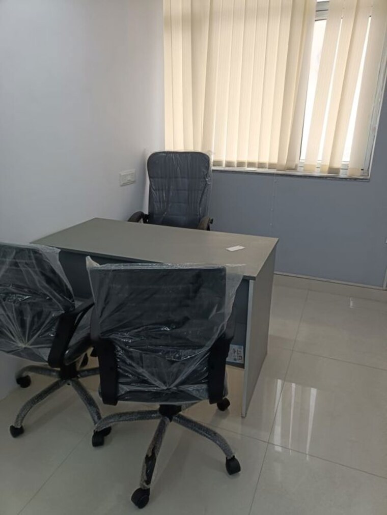 Team Area, sector 2 Commercial Office Space 3000 Sq.Ft. In Sector 2 Noida 10649464