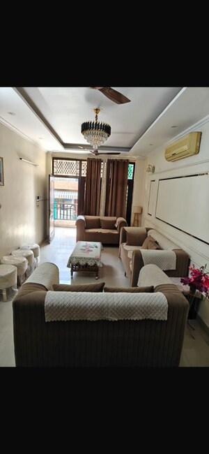 Living Room in 3 BHK Builder Floor at Rajouri Garden – for Rent