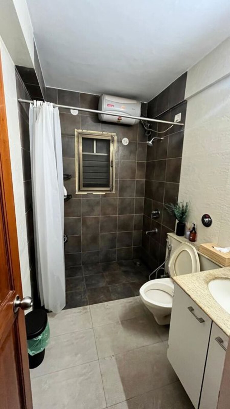 Bathroom, marvel-vivacity 3 Bedroom 1630 Sq.Ft. Apartment In Kalyani Nagar Pune 10649511