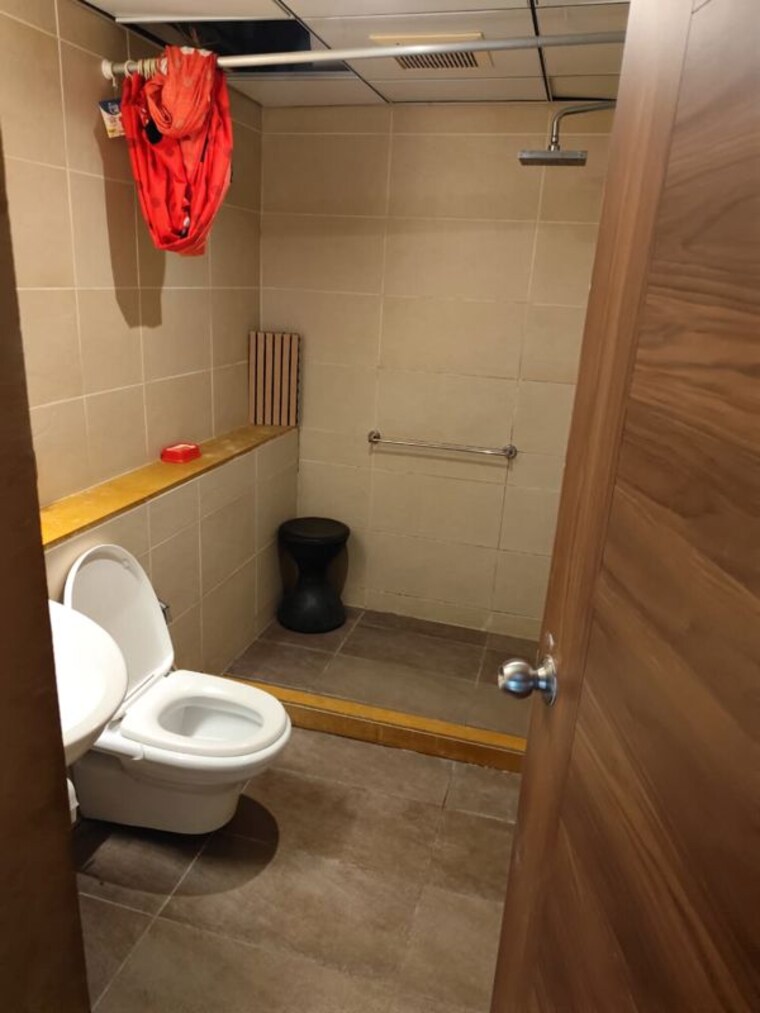 Bathroom, water-front-apartment 4 Bedroom 2400 Sq.Ft. Apartment In Kalyani Nagar Pune 10649519