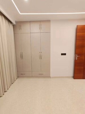 Room in 2 BHK Apartment at Freedom Fighters Enclave – for Rent