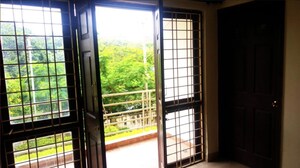 Room in  Apartment at Ark Ark Homes HI Blocks, Bolarum – for Rent