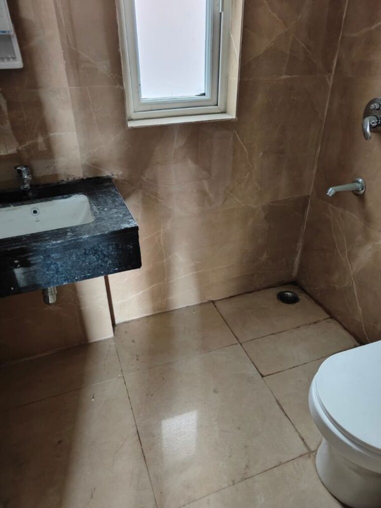 Bathroom, m3m-soulitude 3.5 Bedroom 1600 Sq.Ft. Apartment In Sector 89 Gurgaon 10649543