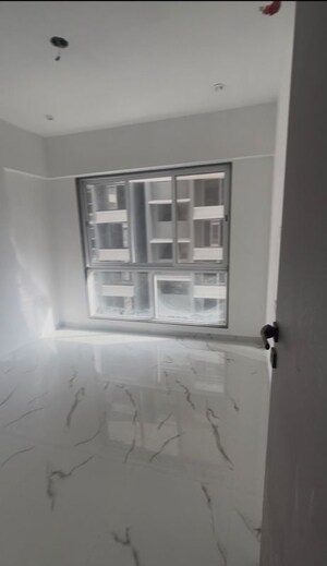 Room in 2 BHK Apartment at Rockline The Meridian Towers, Ghatkopar West – for Rent