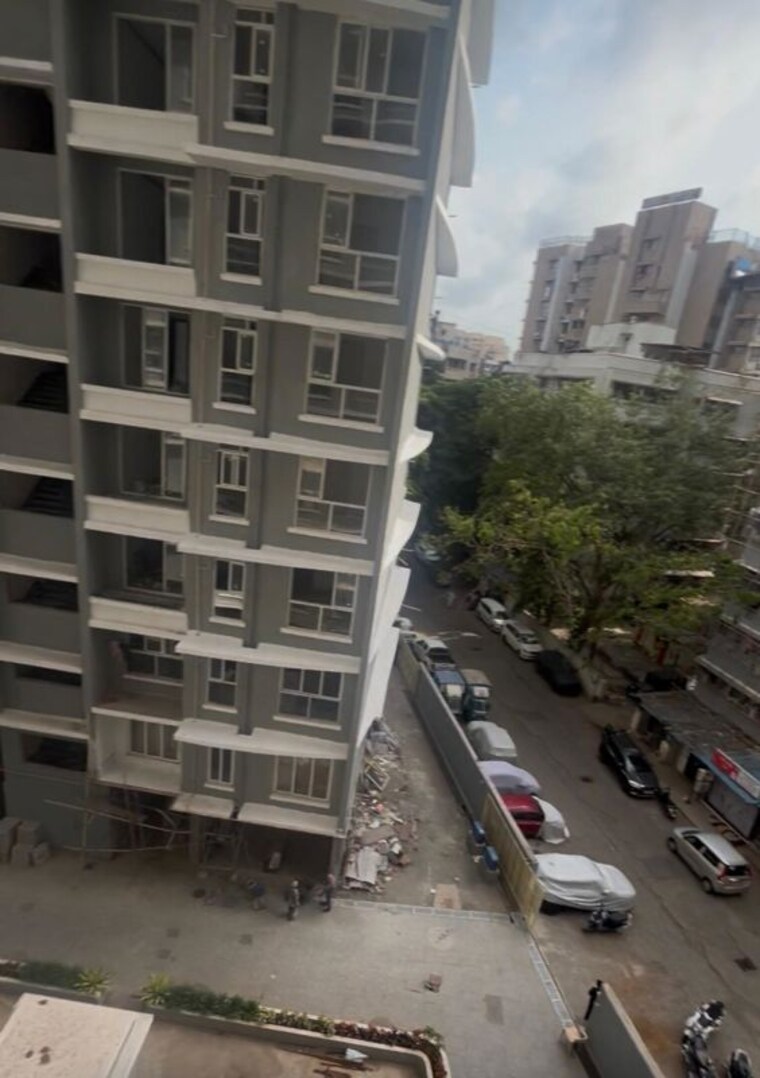 Team Area, rockline-the-meridian-towers 2 Bedroom 752 Sq.Ft. Apartment In Ghatkopar West Mumbai 10649544