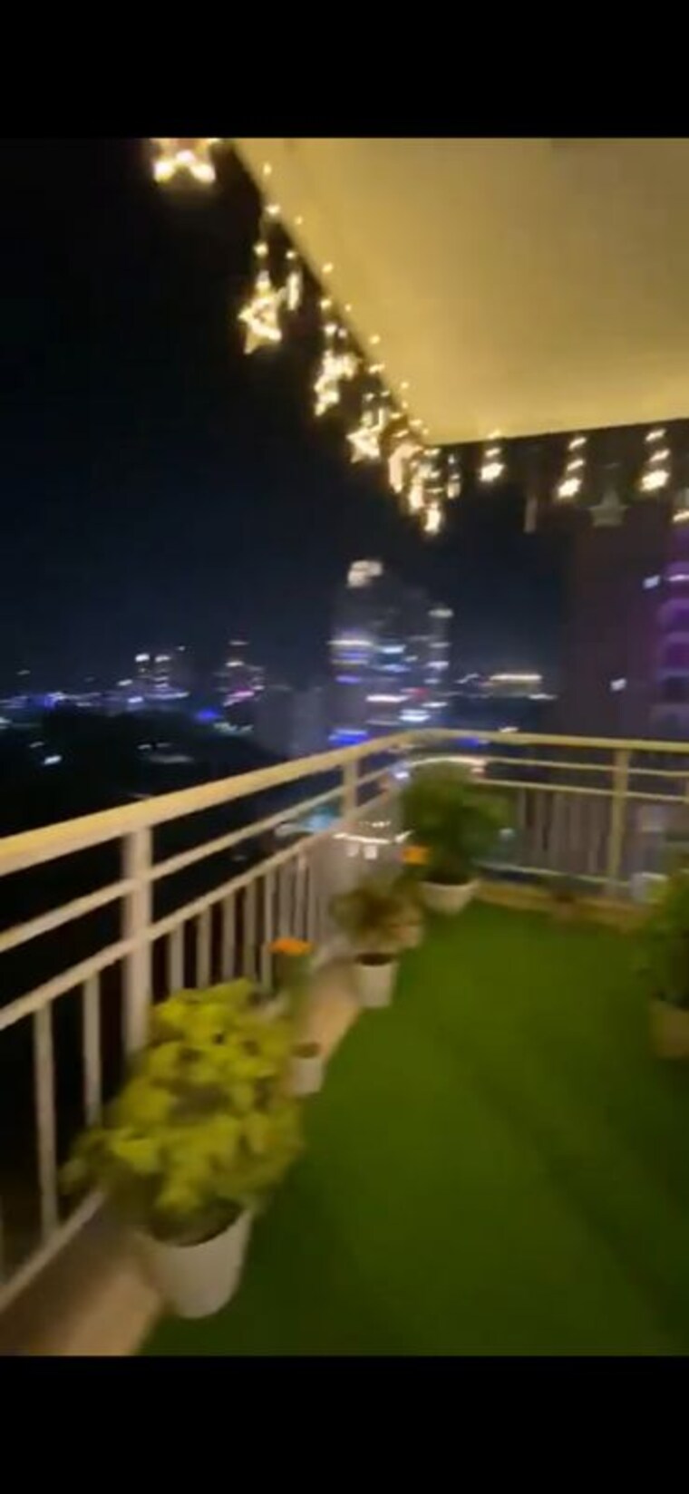 Balcony, puri-emerald-bay 2.5 Bedroom 1700 Sq.Ft. Apartment In Sector 104 Gurgaon 10649548