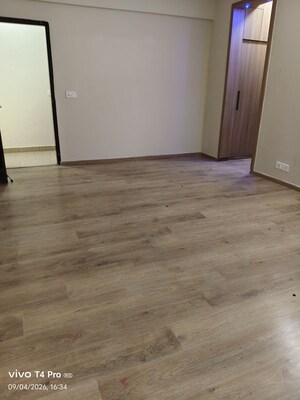 Room in 3.5 BHK Apartment at 3C Lotus Panache, Sector 110 – for Rent