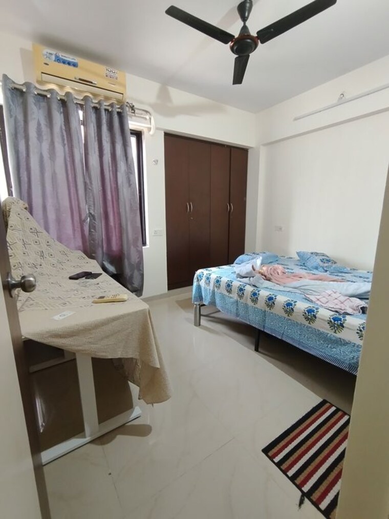 Bedroom, gala-lifestyle-pride-residency 2 Bedroom 620 Sq.Ft. Apartment In Kasarvadavali Thane 10649569