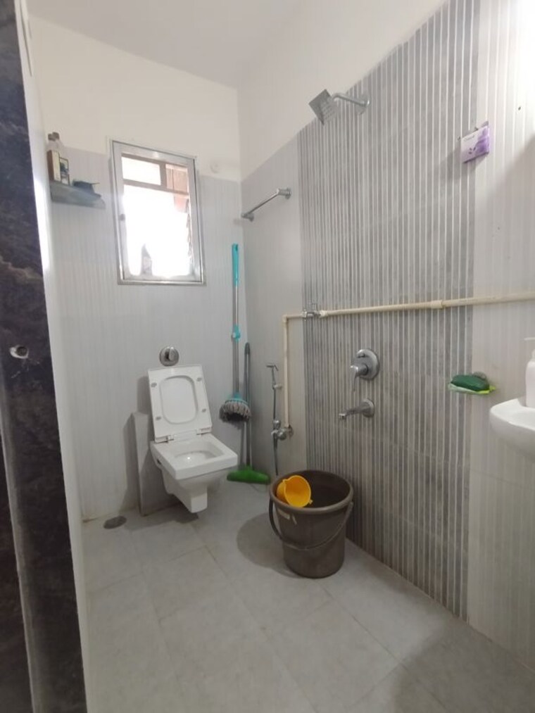 Bathroom, gala-lifestyle-pride-residency 2 Bedroom 620 Sq.Ft. Apartment In Kasarvadavali Thane 10649569