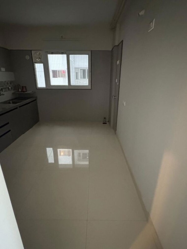 Kitchen, kumar-prithvi-phase-ii 2 Bedroom 835 Sq.Ft. Apartment In Kondhwa Pune 10649583