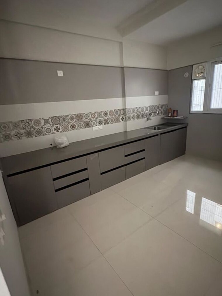 Kitchen, kumar-prithvi-phase-ii 2 Bedroom 835 Sq.Ft. Apartment In Kondhwa Pune 10649583