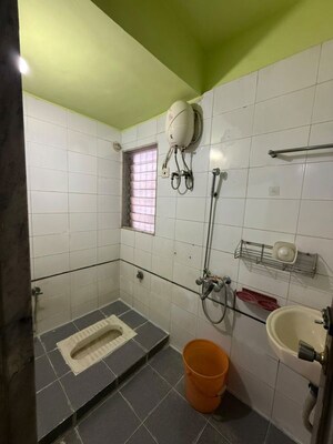 Bathroom in 1 BHK Apartment at Vijay Nagari CHS, Vijay Nagari – for Rent