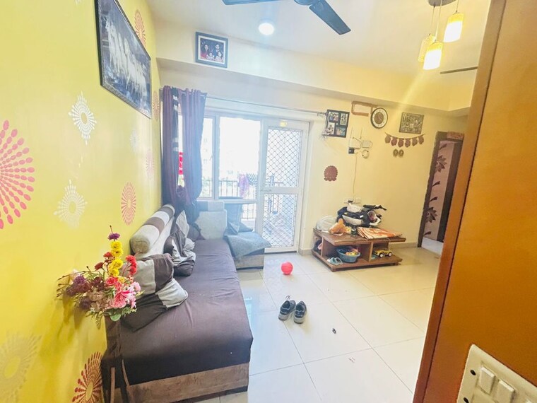 Living Room, gaur-city-2-10th-avenue 2 Bedroom 845 Sq.Ft. Apartment In Sector 16c Greater Noida Greater Noida 10649612