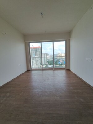Master Bedroom in 3 BHK Apartment at One Indiabulls Thane, Pokhran Road No Two – for Rent