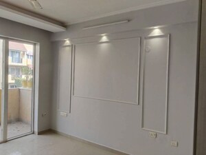 Building Lobby in 3.5 BHK Apartment at Emaar MGF Emerald Hills, Sector 65 – for Rent