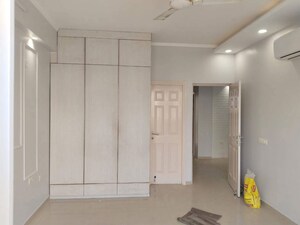 Building Lobby in 3.5 BHK Apartment at Emaar MGF Emerald Hills, Sector 65 – for Rent