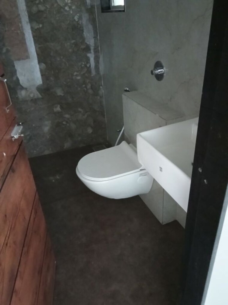 Bathroom, krypton-tower 1 Bedroom 520 Sq.Ft. Apartment In Prabhadevi Mumbai 10649671