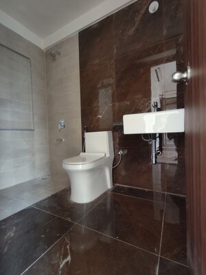 Bathroom in 3.5 BHK Apartment at One Indiabulls Thane, Pokhran Road No Two – for Rent