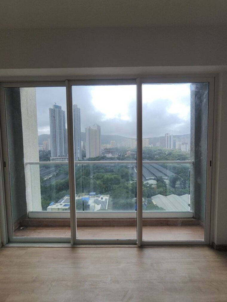 Room, one-indiabulls-thane 3.5 Bedroom 1240 Sq.Ft. Apartment In Pokhran Road No Two Thane 10649674