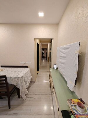 Bedroom in 2 BHK Apartment at Prabhadevi – for Rent