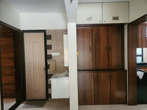 Room in 3 BHK Apartment at SSD Sai Pearl, Pimple Saudagar – for Rent