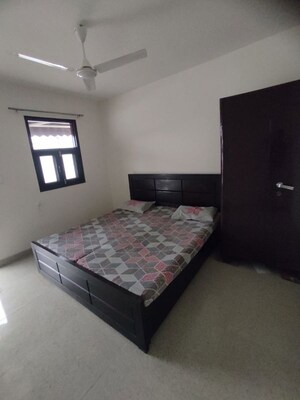 4 BHK Independent House For Rent in RWA Apartments, Sector 31
