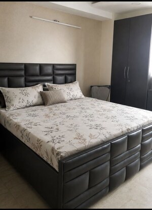 Bedroom in 3 BHK Builder Floor at Sector 57 – for Rent